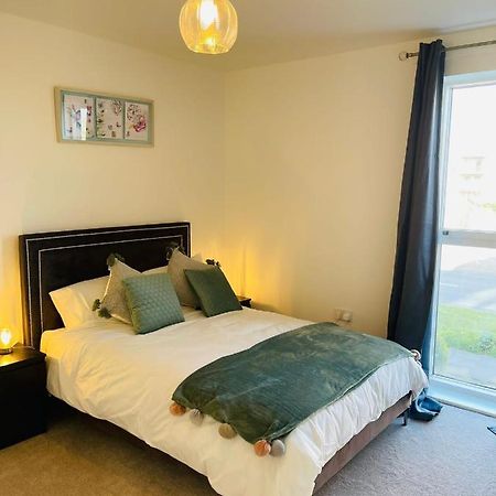 Deluxe 2-Bedroom Home Away Erith Eksteriør bilde